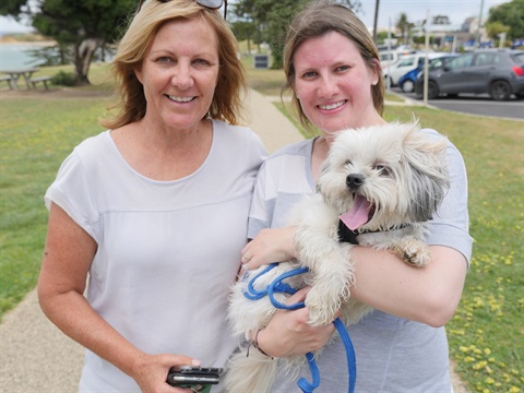 dog park survey pic 2 - Tracey, Monique and Skeeter.JPG