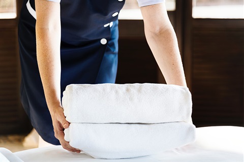 housekeeping with towels