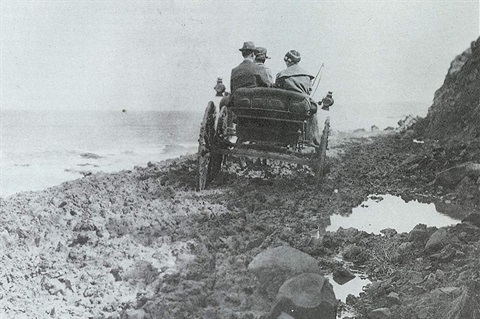 Old photo before the Great Ocean Road was built