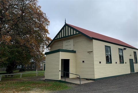 Modewarre Hall