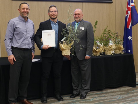 Citizen - Deputy Mayor Mike Bodsworth, David Rubin de Celis Leal, Cr Gary Allen.JPG