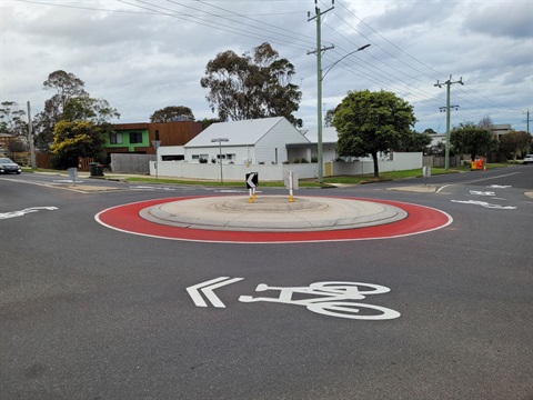 Fischer Street roundabouts (8).jpg