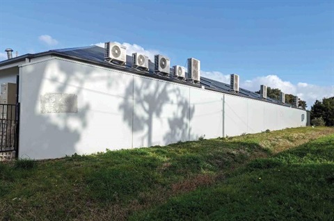 Side view of blank wall at the childcare centre and station precinct