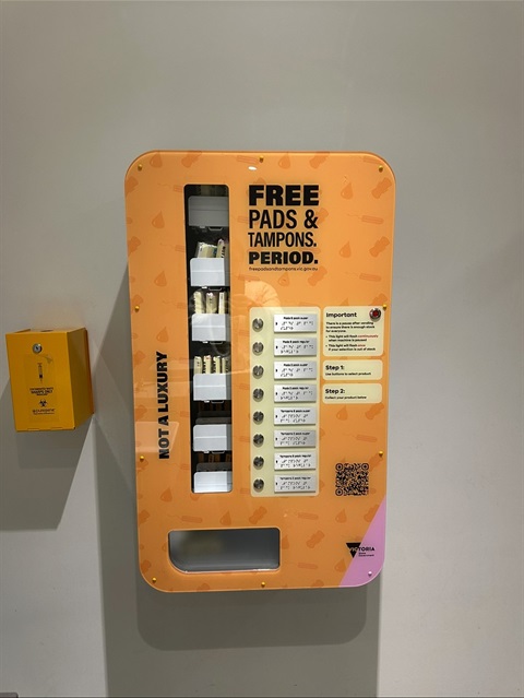 Free-pads-and-tampons.jpeg