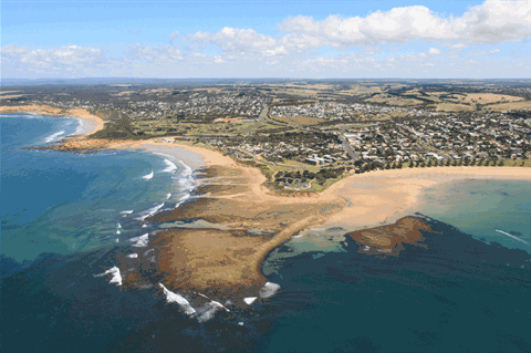 Anglesea-from-the-air.gif