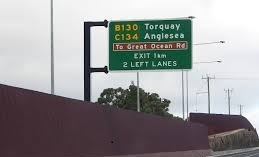 Torquay-Anglesea-sign.jpg